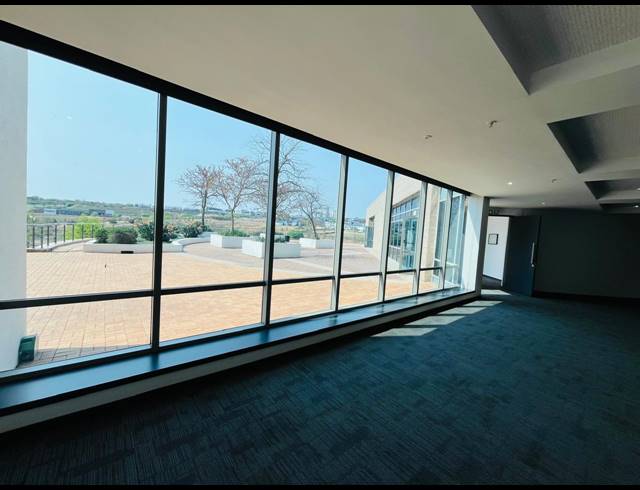 2,050M² OFFICE TO LET IN WATERFALL